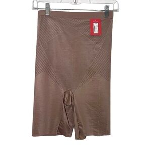 Spanx SpanxShape Invisible High Waisted Mid Thigh Short NWT Medium Cafe Au Lait